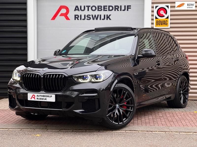 Zwart Gebruikt 2022 BMW X5 Executive SUV | € 68.950 (Iets duurder) - Afbeelding 1/4