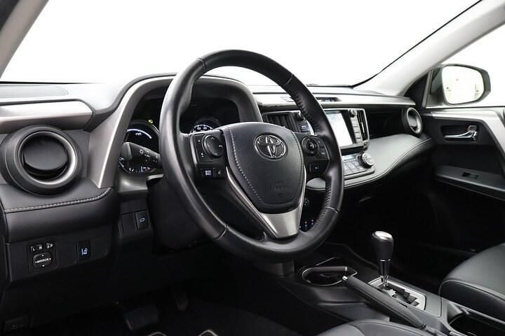Occasion Toyota RAV4 Hybrid Executive 197 PK (144 kW) 2017 Grijs SUV