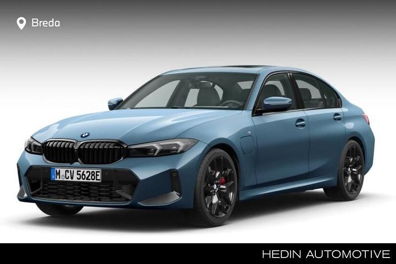 Nieuw BMW 330e M Sport 2025 Blauw Sedan