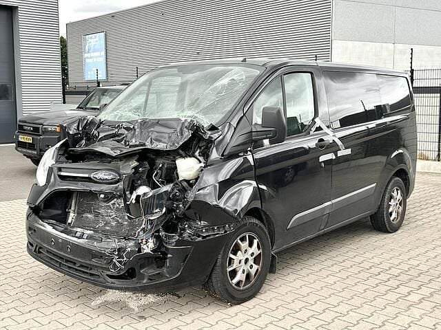 Zwart Gebruikt 2015 Ford Transit Custom Trend Van | € 2.750 - Afbeelding 1/4