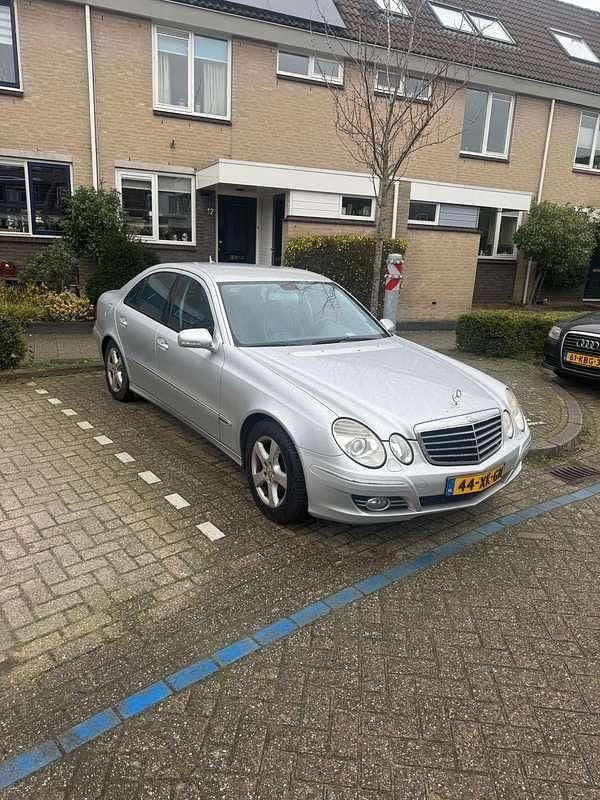 Gebruikt 2007 Mercedes E280 Avantgarde Sedan | € 5.700 (Goede deal) - Afbeelding 1/4