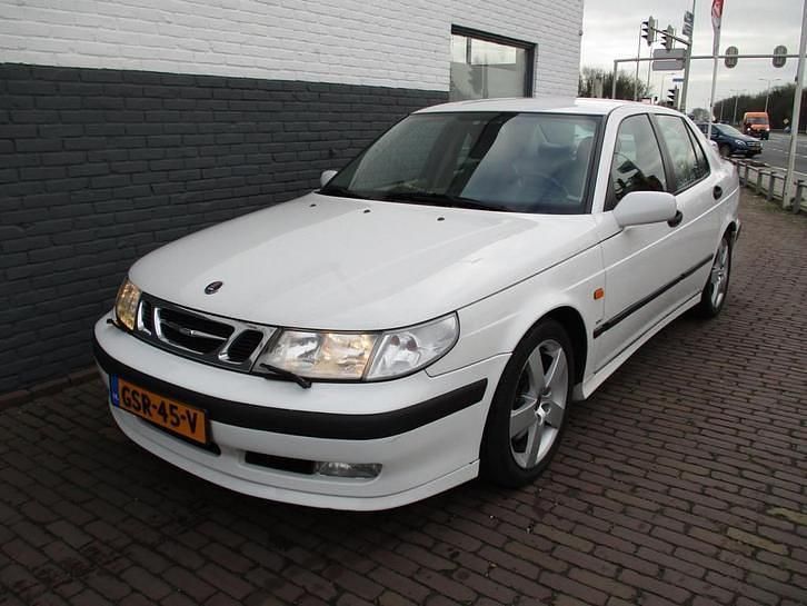 Wit Gebruikt 2000 Saab 9-5 Aero Sedan | € 14.950 - Afbeelding 1/4