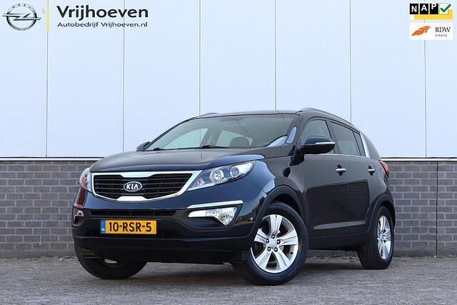 Zwart Occasion 2011 Kia Sportage Plus SUV | € 9.450 (Iets duurder) - Afbeelding 1/4