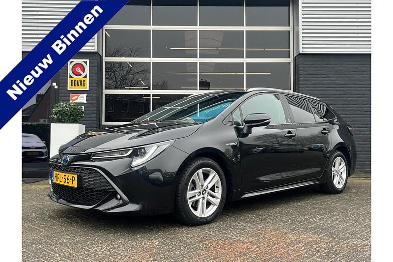 Zwart Occasion 2025 Toyota Corolla Business Edition Stationwagen | € 20.995 (Super prijs) - Afbeelding 1/4