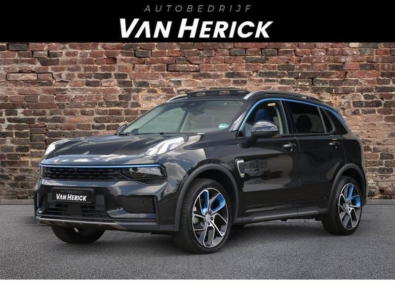 Zwart Gebruikt 2022 Lynk & Co 01 SUV | € 23.745 (Goede deal) - Afbeelding 1/4