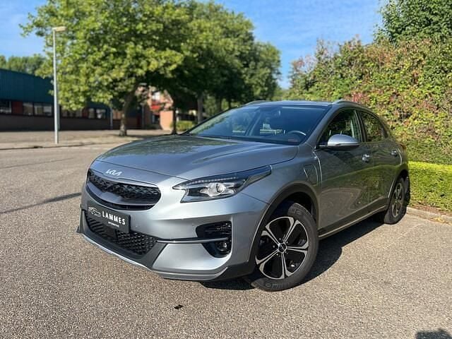 Zilver, metallic lak Gebruikt 2022 Kia XCeed Spirit SUV | € 21.750 (Goede deal) - Afbeelding 1/4