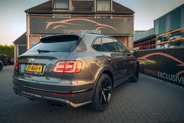 Occasion Bentley Bentayga 550 PK (404 kW) 2018 Grijs SUV