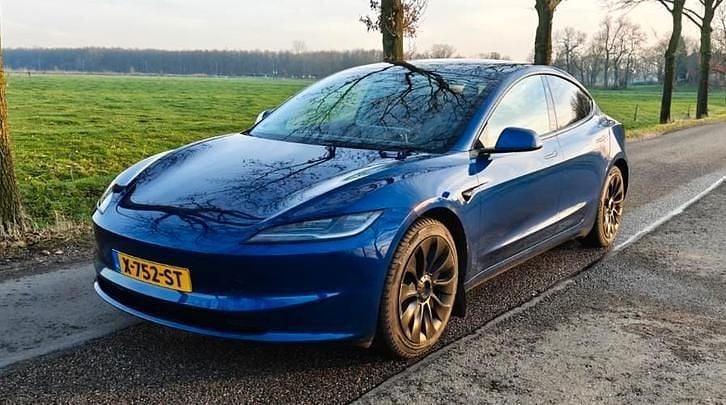 Gebruikt 2024 Tesla Model 3 Sedan | € 33.975 (Eerlijke prijs) - Afbeelding 1/4