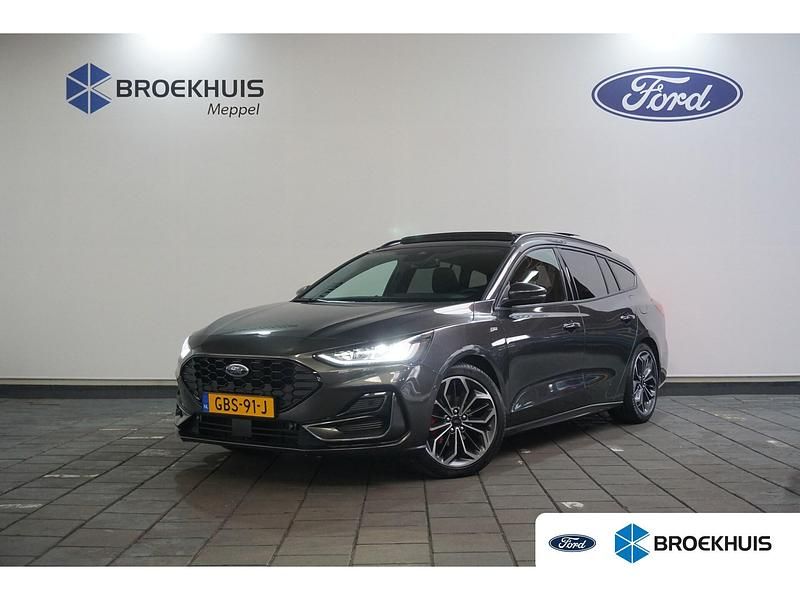 Grijs Gebruikt 2024 Ford Focus ST-Line X Stationwagen | € 28.900 (Iets duurder) - Afbeelding 1/4