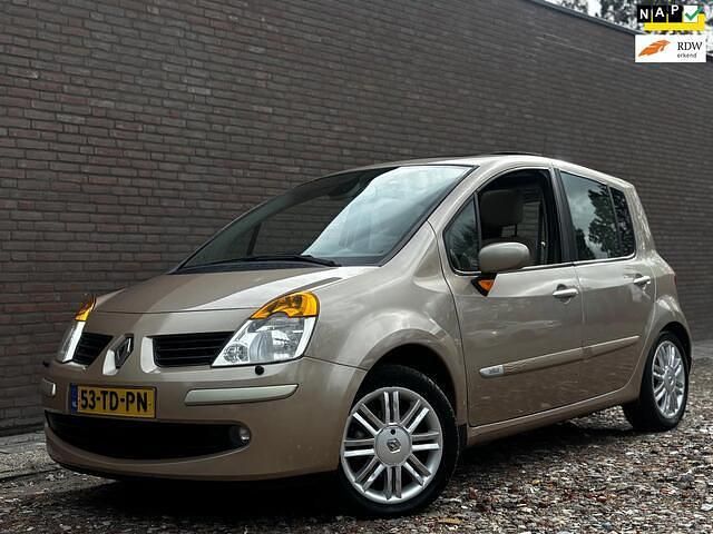 Occasion Renault Modus Initiale 112 PK (82 kW) 2006 Beige MPV