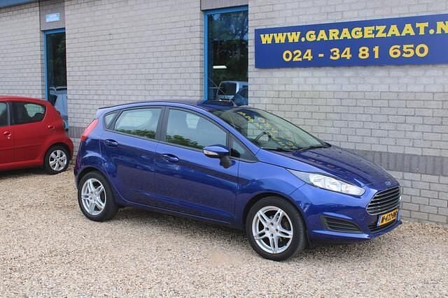 Blauw Gebruikt 2014 Ford Fiesta Hatchback | € 7.990 (Eerlijke prijs) - Afbeelding 1/3