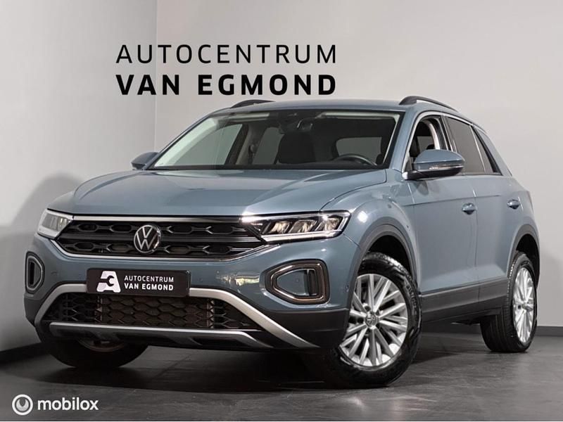 Blauw Gebruikt 2022 VW T-Roc Style SUV | € 27.999 (Eerlijke prijs) - Afbeelding 1/4