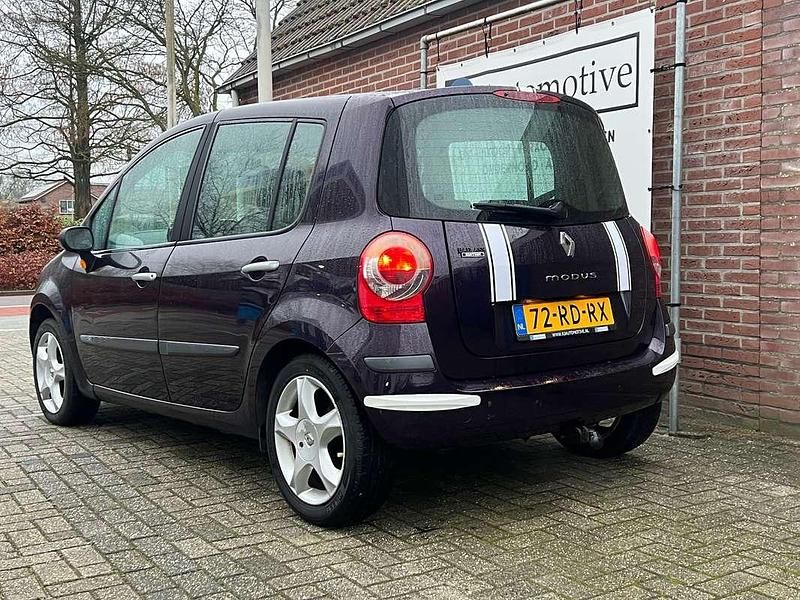 Paars Gebruikt 2005 Renault Modus Luxe MPV | € 1.000 (Eerlijke prijs) - Afbeelding 1/3