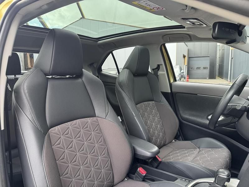Occasion Toyota Yaris Cross Executive 116 PK (85 kW) 2022 Goud SUV