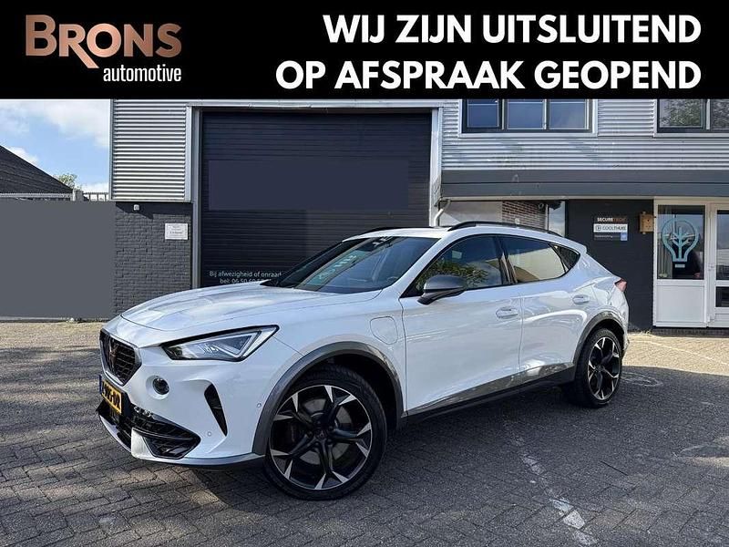 Wit Gebruikt 2022 Cupra Formentor VZ SUV | € 29.895 (Eerlijke prijs) - Afbeelding 1/4