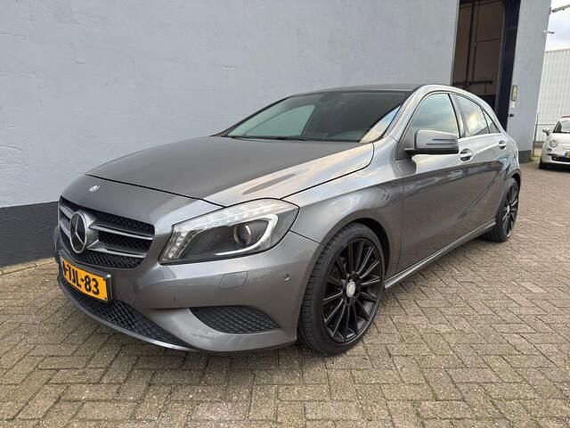 Occasion Mercedes A180 122 PK (89 kW) 2014 Grijs Hatchback
