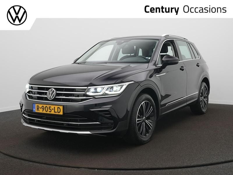 Zwart Gebruikt 2022 VW Tiguan Business SUV | € 29.900 (Super prijs) - Afbeelding 1/4