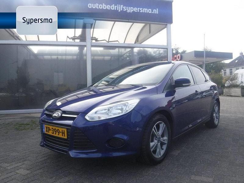 Blauw Gebruikt 2014 Ford Focus Hatchback | € 5.750 (Eerlijke prijs) - Afbeelding 1/4