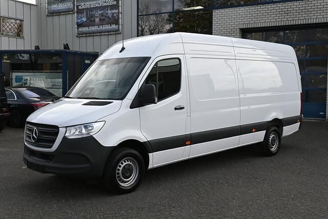 Wit Nieuw 2025 Mercedes Sprinter Van | € 39.950 - Afbeelding 1/4