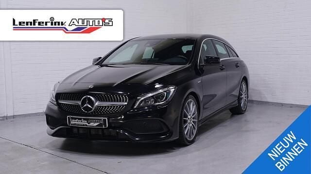 Zwart Gebruikt 2019 Mercedes CLA200 Shooting Brake Prestige Stationwagen | € 22.566 (Eerlijke prijs) - Afbeelding 1/4