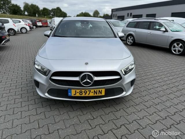 Wit Gebruikt 2020 Mercedes A160 Hatchback | € 9.999 (Super prijs) - Afbeelding 1/4