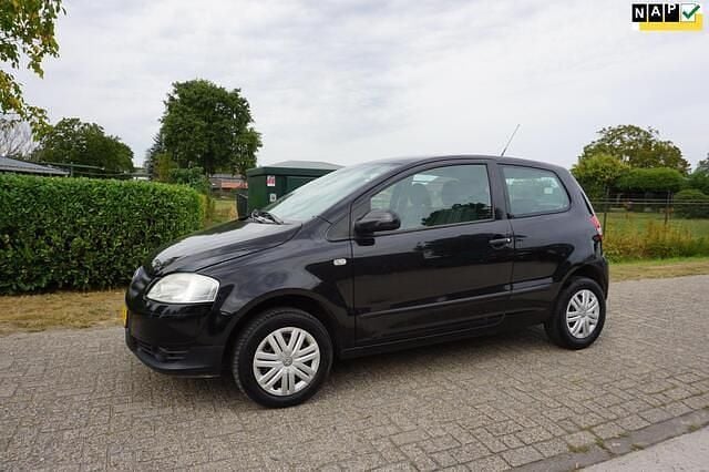 Zwart Gebruikt 2007 VW Fox Trendline Hatchback | € 750 (Super prijs) - Afbeelding 1/4
