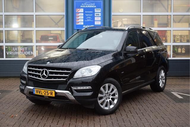 Zwart Gebruikt 2011 Mercedes ML250 SUV | € 27.650 - Afbeelding 1/4