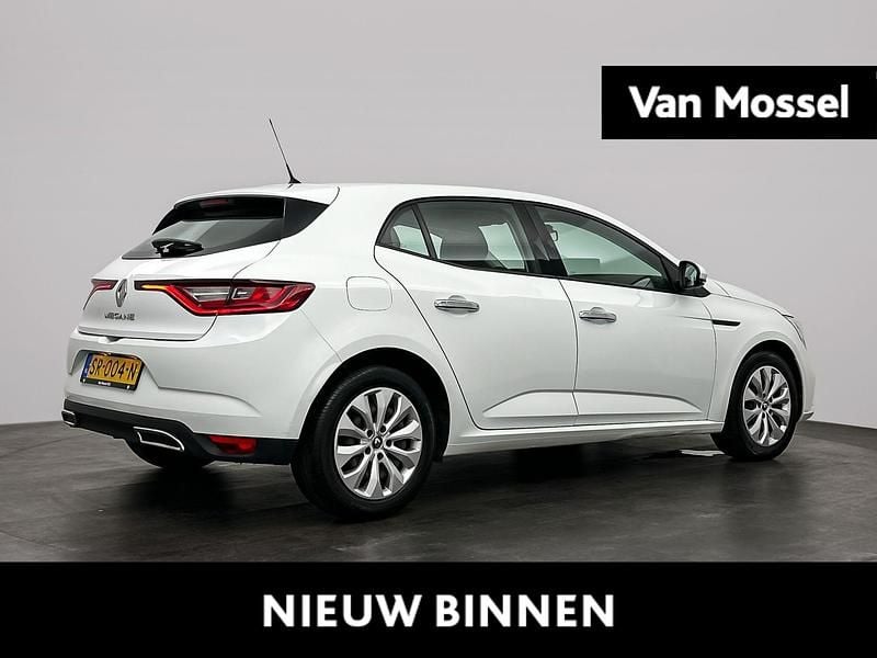 Wit Gebruikt 2018 Renault Mégane IV Life Hatchback | € 11.445 (Eerlijke prijs) - Afbeelding 1/4