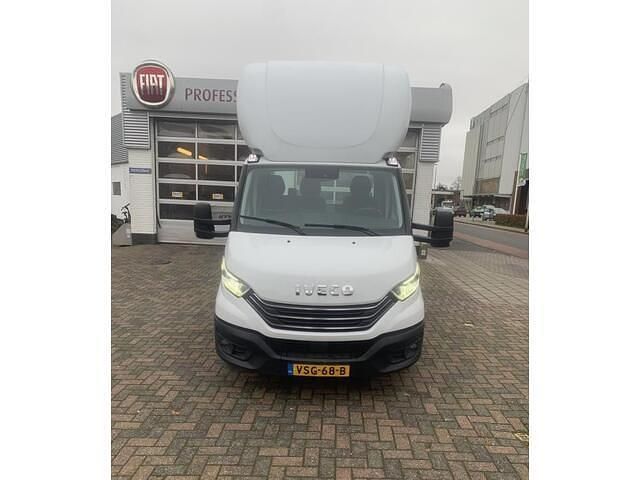 Wit Gebruikt 2022 Iveco Daily Van | € 49.500 - Afbeelding 1/4