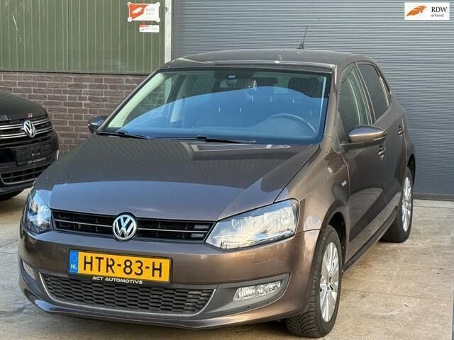 Bruin Gebruikt 2013 VW Polo Edition Hatchback | € 7.450 (Eerlijke prijs) - Afbeelding 1/4