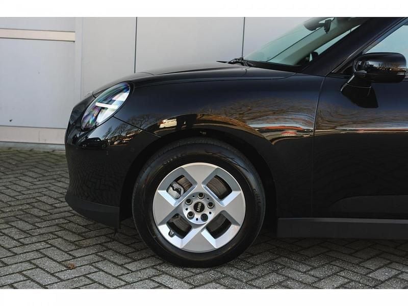 Nieuw Mini Cooper SE Essential 22 kW (30 PK) 2025 Zwart Hatchback