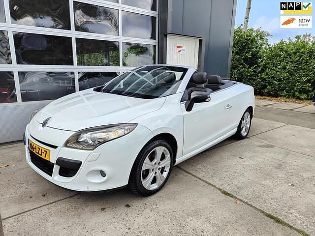 Wit Gebruikt 2010 Renault Mégane Cabriolet Dynamique Cabriolet | € 5.450 (Eerlijke prijs) - Afbeelding 1/4