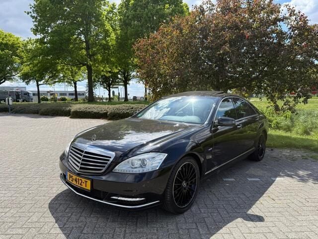 Zwart Gebruikt 2011 Mercedes S350 Sedan | € 12.950 (Goede deal) - Afbeelding 1/4