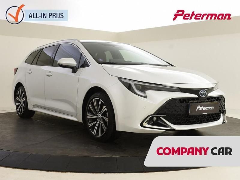 Wit Occasion 2025 Toyota Corolla Hybrid Edition Stationwagen | € 30.699 (Super prijs) - Afbeelding 1/4