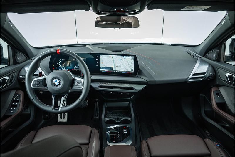 Occasion BMW M135 Executive 300 PK (220 kW) 2025 Zwart Hatchback