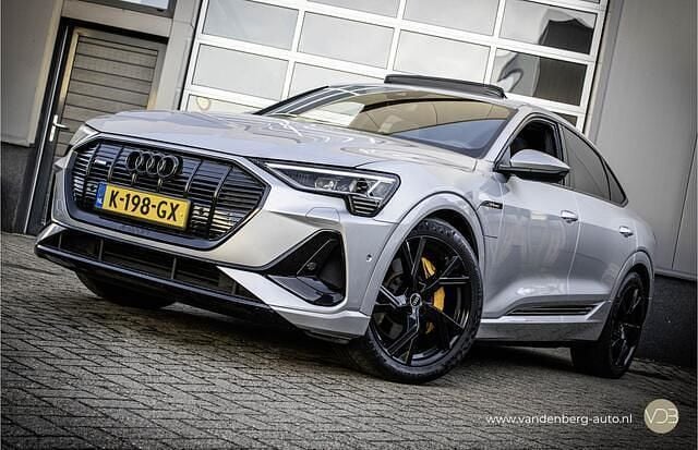 Grijs, metallic lak Gebruikt 2020 Audi e-tron Sportback S-Line SUV | € 29.680 (Goede deal) - Afbeelding 1/4