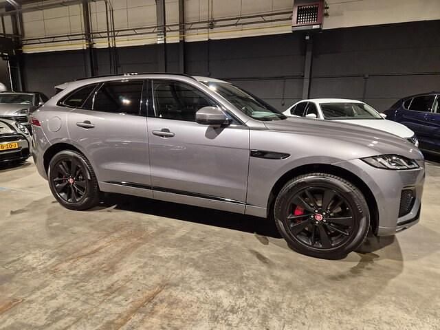 Occasion Jaguar F-Pace R-Dynamic 301 PK (221 kW) 2021 Grijs (metallic) SUV