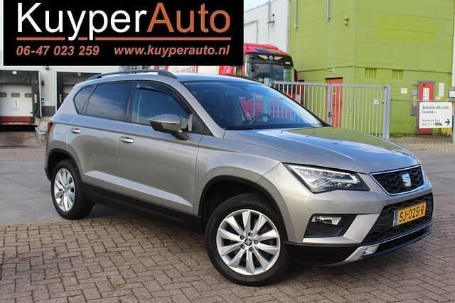 Grijs (metallic) Gebruikt 2017 Seat Ateca SUV | € 10.650 (Duur) - Afbeelding 1/4
