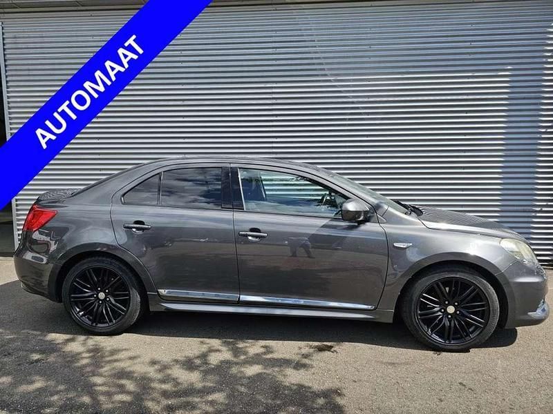 Grijs Gebruikt 2013 Suzuki Kizashi Sport Sedan | € 12.750 - Afbeelding 1/4