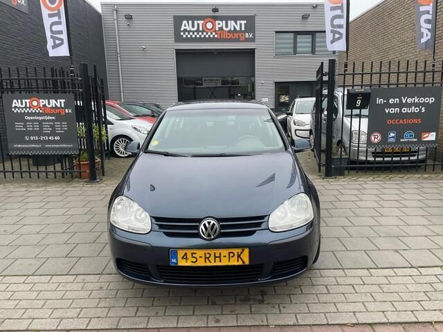 Occasion VW Golf IV 116 PK (85 kW) 2005 Blauw, metallic lak Hatchback
