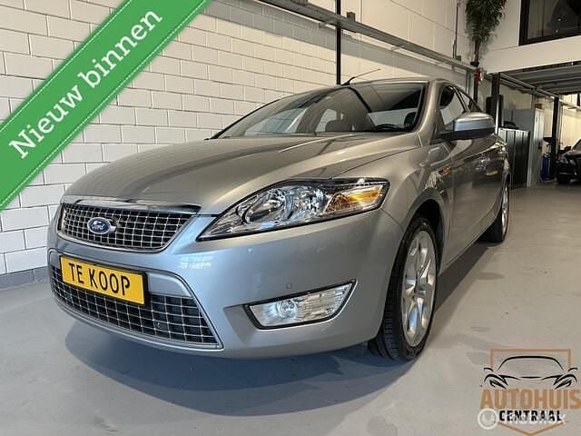 Grijs Gebruikt 2007 Ford Mondeo Titanium Sedan | € 3.440 (Eerlijke prijs) - Afbeelding 1/4