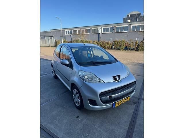 Occasion Peugeot 107 68 PK (50 kW) 2009 Grijs Hatchback