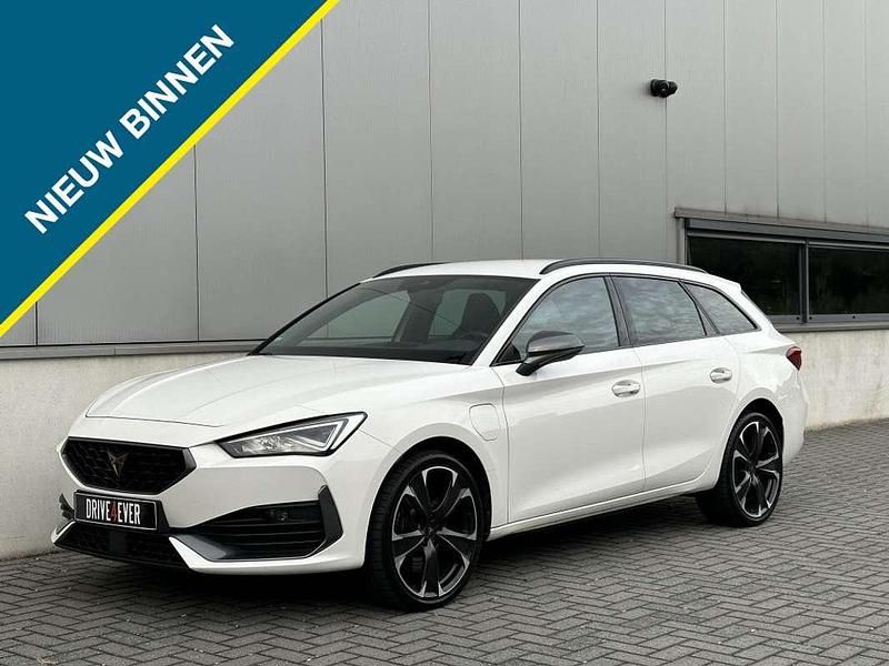 Wit Gebruikt 2021 Cupra Leon VZ Stationwagen | € 23.995 (Goede deal) - Afbeelding 1/4