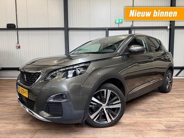 Grijs Gebruikt 2017 Peugeot 3008 Allure MPV | € 10.990 (Iets duurder) - Afbeelding 1/4