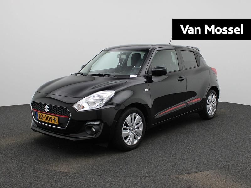 Zwart Occasion 2018 Suzuki Swift Hatchback | € 12.400 (Eerlijke prijs) - Afbeelding 1/4