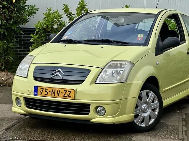 Occasion Citroën C2 VTR Sport 73 PK (53 kW) 2004 Geel, metallic lak Hatchback
