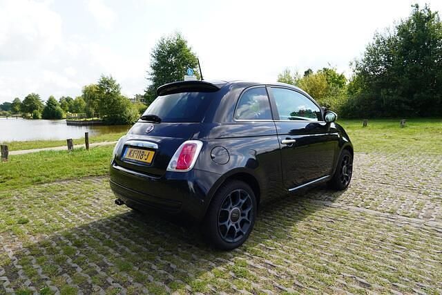 Zwart Gebruikt 2012 Fiat 500 Lounge Hatchback | € 4.750 (Eerlijke prijs) - Afbeelding 1/4