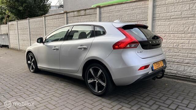 Occasion Volvo V40 Momentum 114 PK (83 kW) 2014 Grijs Stationwagen