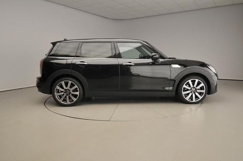 Occasion Mini Cooper S Clubman 178 PK (130 kW) 2024 Midnight black metallic (zwart metallic) Stationwagen