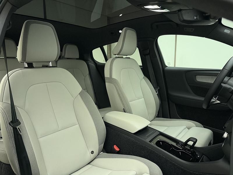 Occasion Volvo EC40 Core 185 kW (252 PK) 2025 Groen SUV